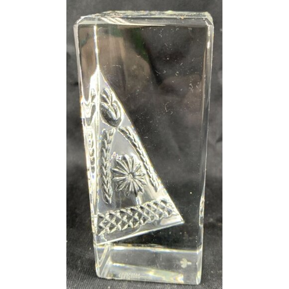 Waterford Crystal Times Square 2001 Paperweight Sculpture 4.5" Tall - Picture 3 of 9